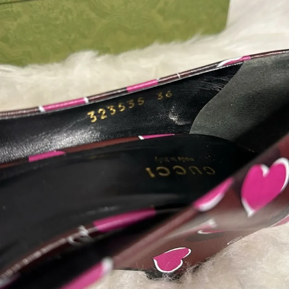💯Authentic Gucci Heart Print Wedge Heels with Open Toes🍀